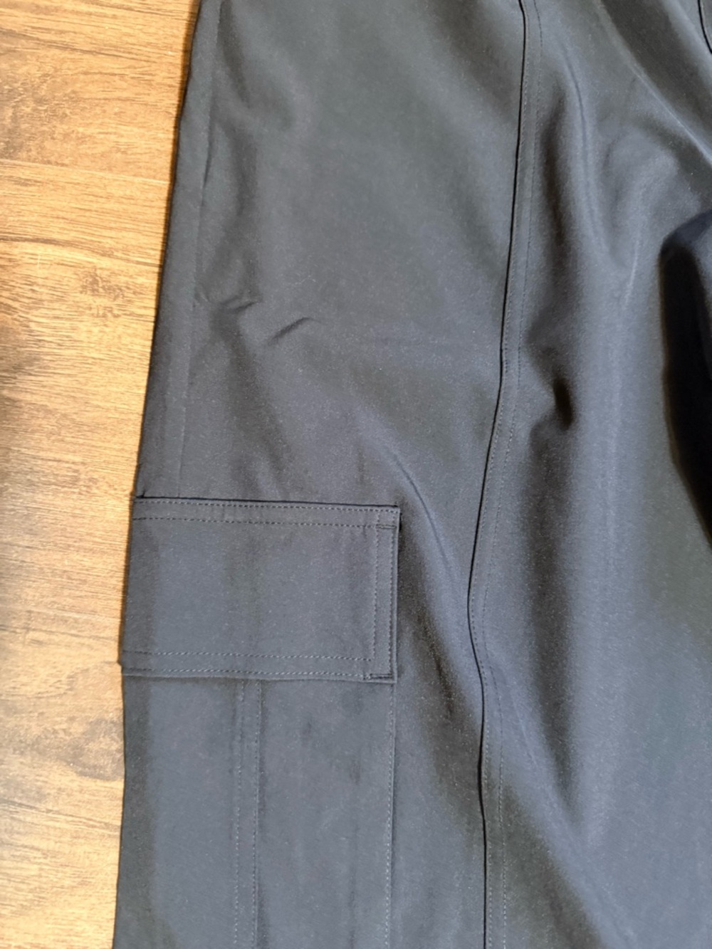 Fabletics Black Wide-Leg Cargo Pants - Picture 5 of 9